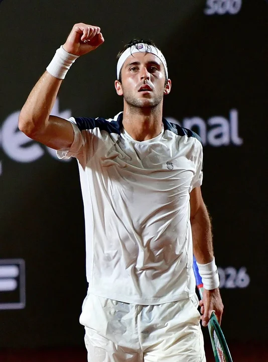 Tomás Etcheverry  es campeón del ATP 500 de Río