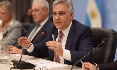 Llaryora pidió a diputados que voten el proyecto de ley