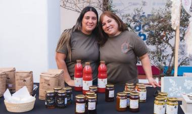 200 emprendedores se certificaron con Fortalecer Oficios