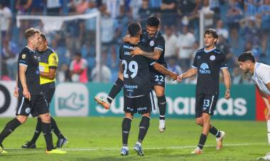 Belgrano fue letal en Tucumán y goleó al "Decano"