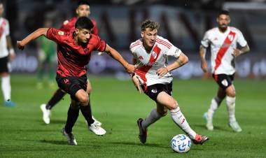 River no tuvo chispa, empató sin goles