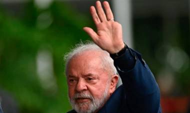Lula sufrió un accidente doméstico y canceló su viaje a Rusia
