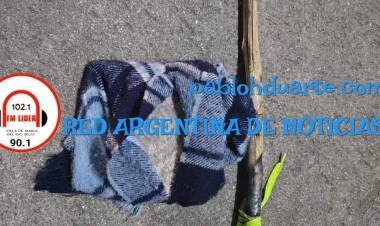 MUJER CON "EXTRAÑA CARGA"