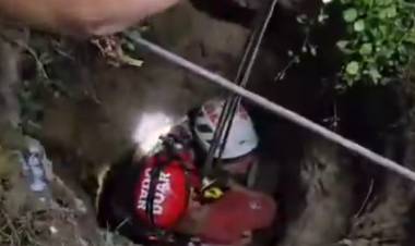 Se cayó a un pozo de 10 metros