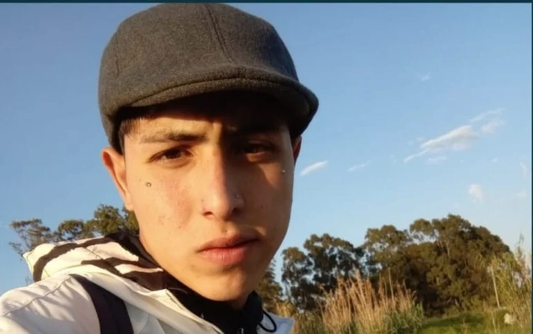 Fue baleado por su amigo y está grave