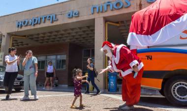 Celebración y entrega de juguetes