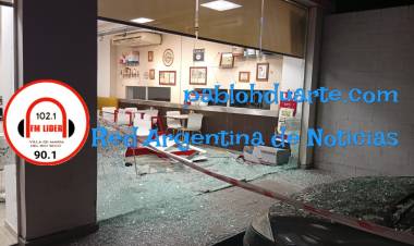 Chocó contra una estación de servicio.