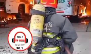 Extinguieron un incendio en un taller del Fonobus