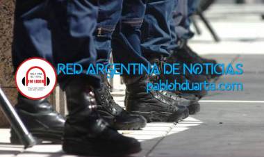 Más policías detenidos