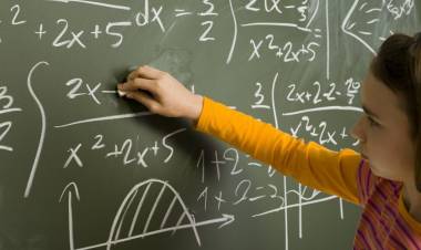 Refuerzan Lengua y Matemática