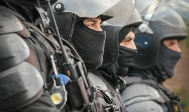 Cayeron integrantes de una banda 