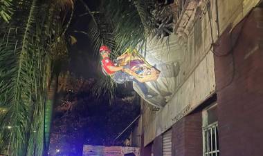 No podía bajar solo