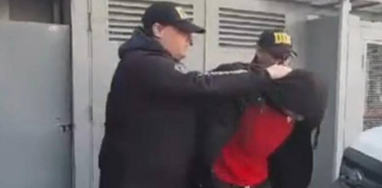 Se suicidó tras ser arrestado por el abuso de su hija