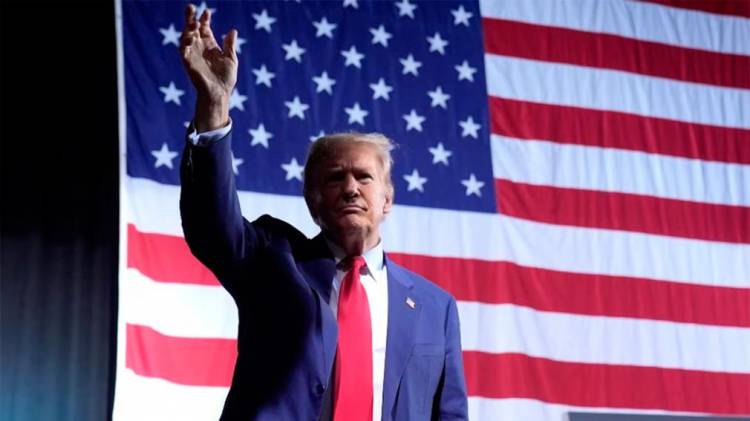 El FBI analiza que provocó la evacuación de Donald Trump