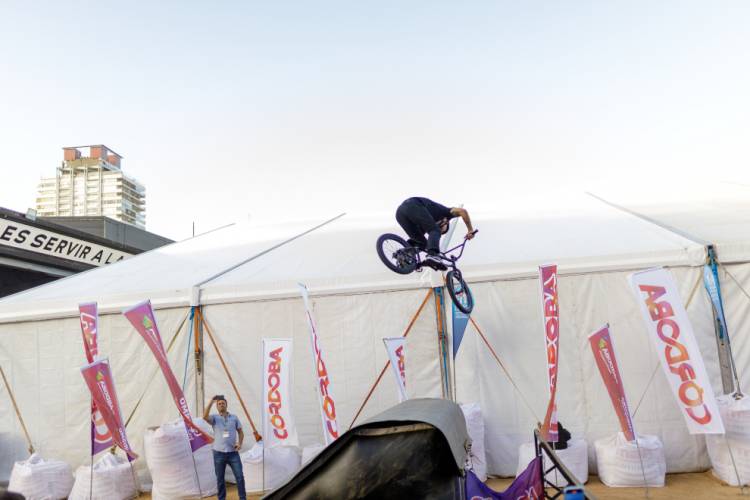 «Maligno» Torres en la Feria Internacional de Turismo