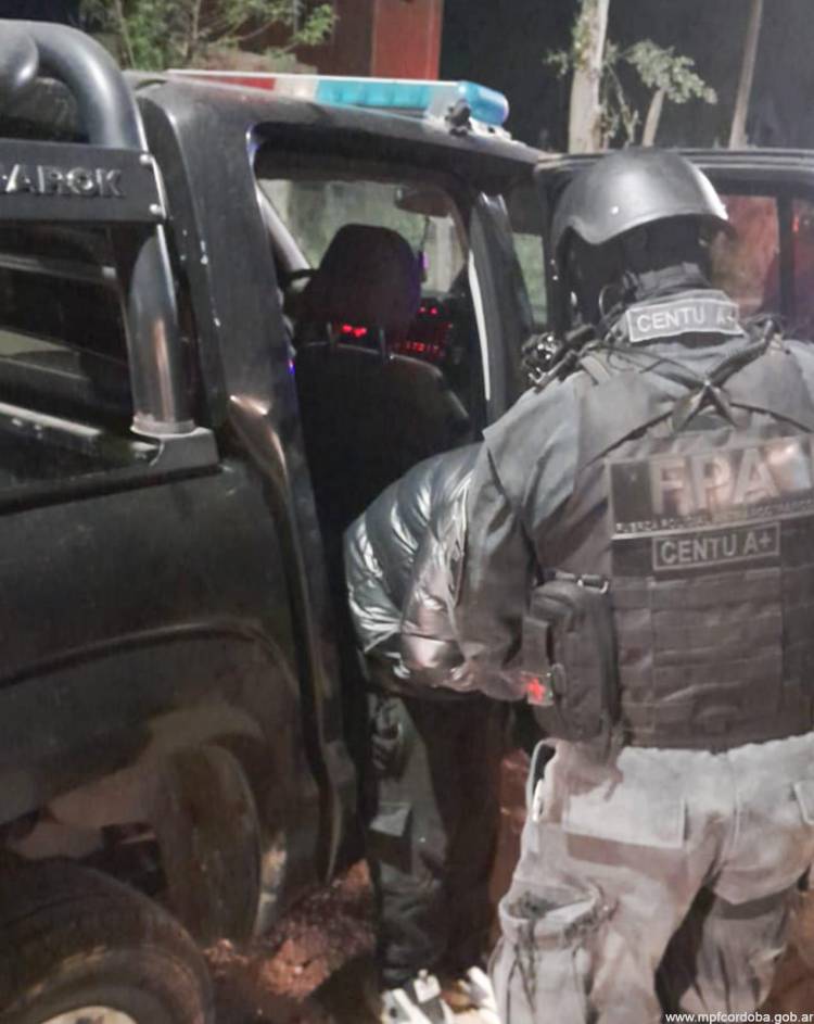 EXTRANJEROS DETENIDOS EN PLENA ¨TRANSA¨