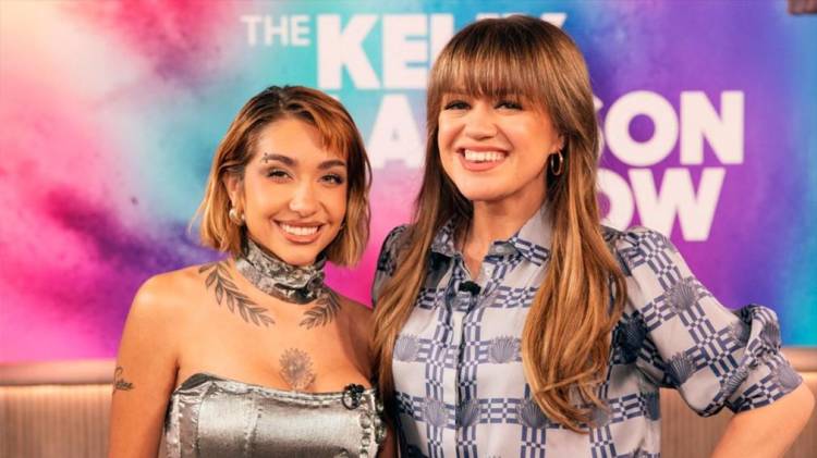 María Becerra se volvió viral  hablando en inglés