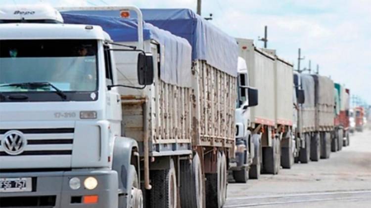 Rige el paro de 24 horas del transporte