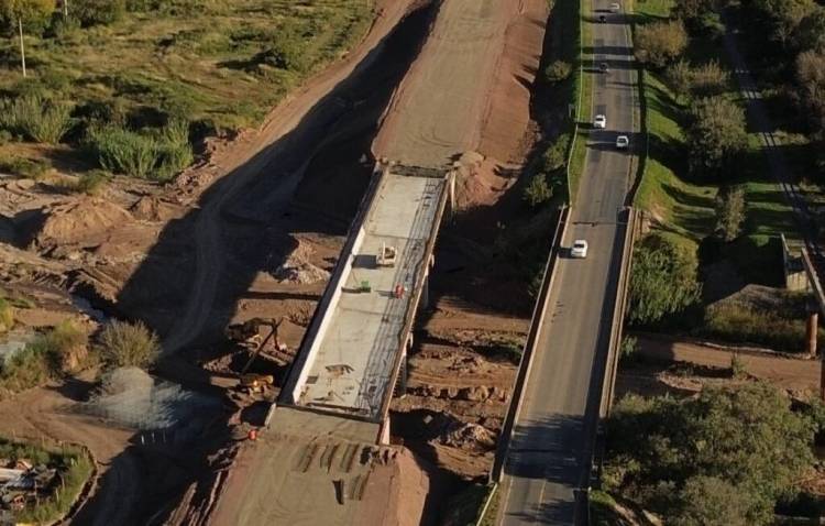 Nuevo puente de 106 metros de largo asoma en la ruta 9 norte