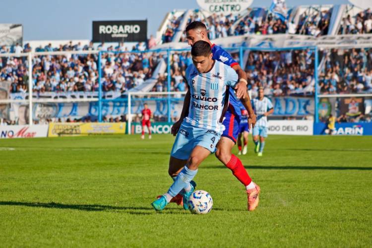 Racing y Tristán Suárez el domingo en Nueva Italia