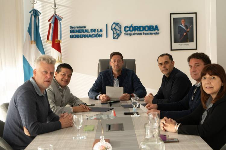 El Gobierno de Córdoba y UEPC firmaron acuerdos