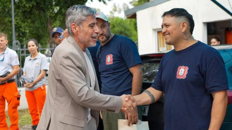 Incendios en Chubut: Cuarta delegación de bomberos 